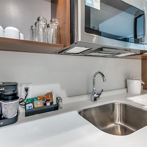 Queen Studio Suite Shower Mobility Access